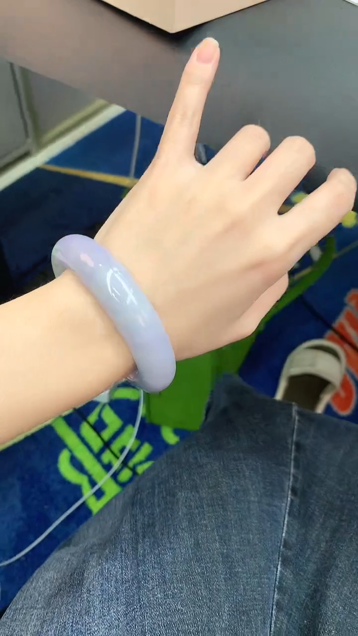 【闪购商品】翡翠手镯未镶嵌赠礼盒证书  敏