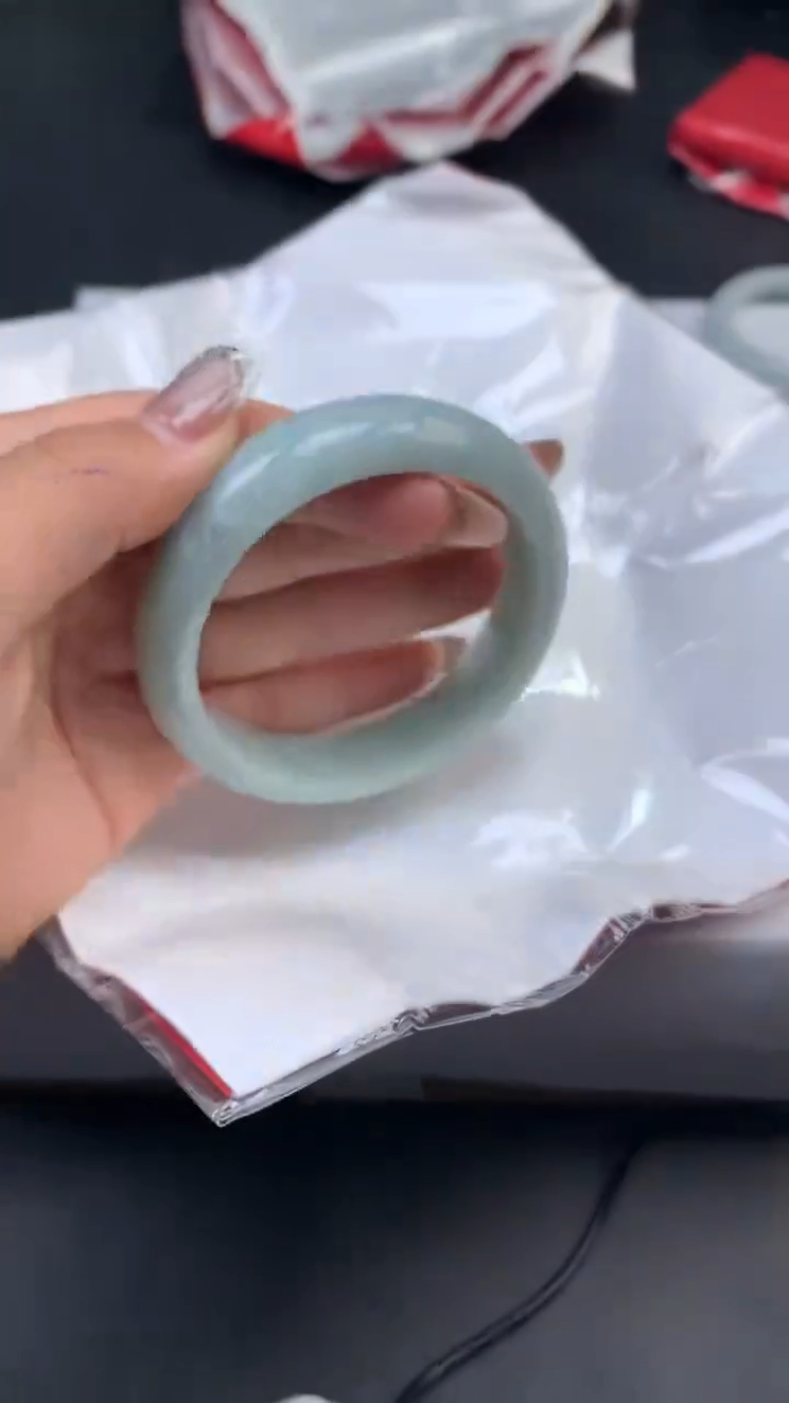【闪购商品】翡翠手镯未镶嵌天然缅甸A货翡翠手镯