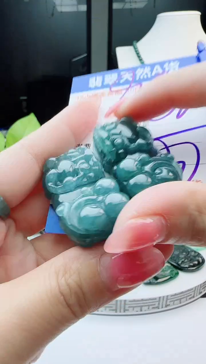 【闪购商品】翡翠颈饰未镶嵌多样性随机一件发货