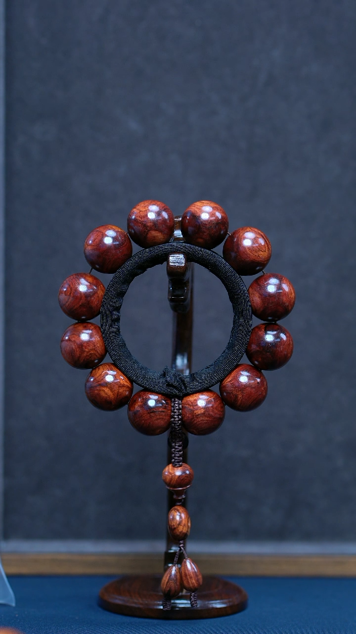 【闪购商品】黄花梨/降香黄檀手串/手链海黄鬼脸手串