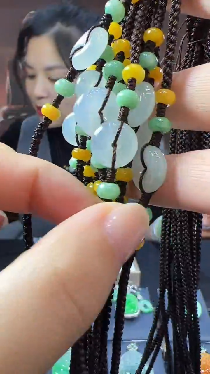 未镶嵌挂件翡翠美背（多样性发其一）