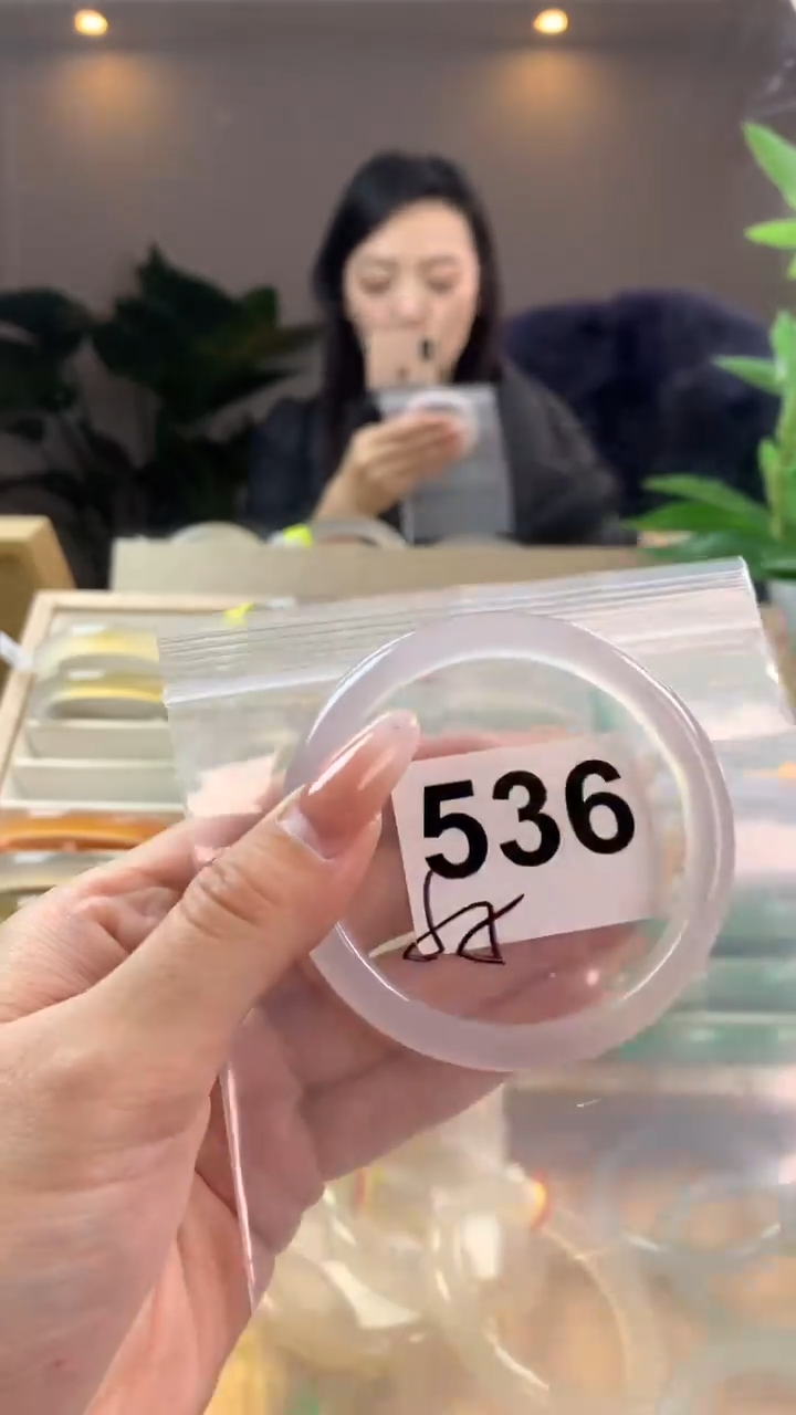 【闪购商品】玛瑙/玉髓手镯未镶嵌536
