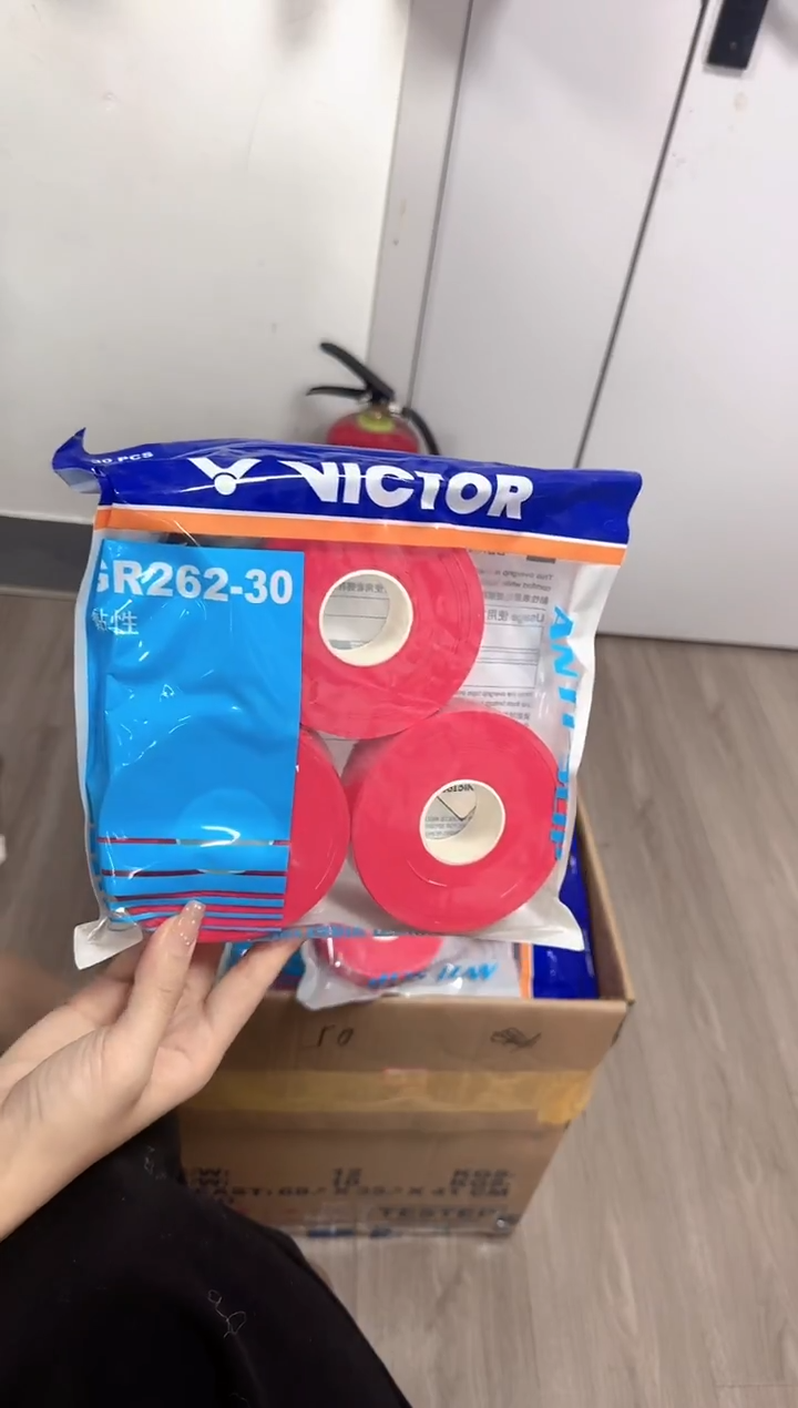 威克多正品微瑕    49  红色手胶