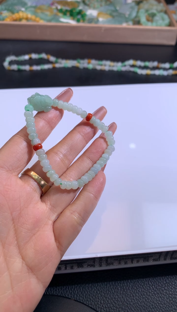 【闪购商品】翡翠手链未镶嵌翡翠