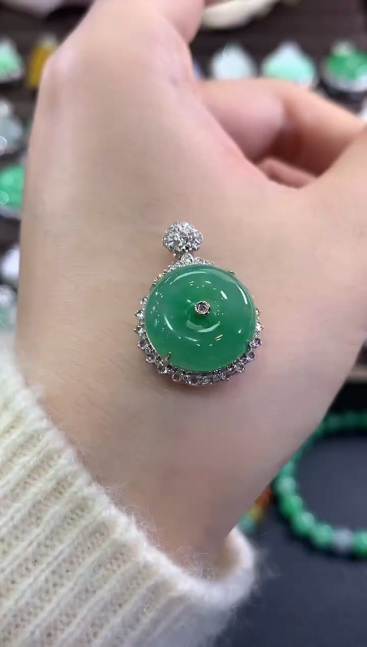 吊坠(不含链)18K金镶嵌翡翠b88  