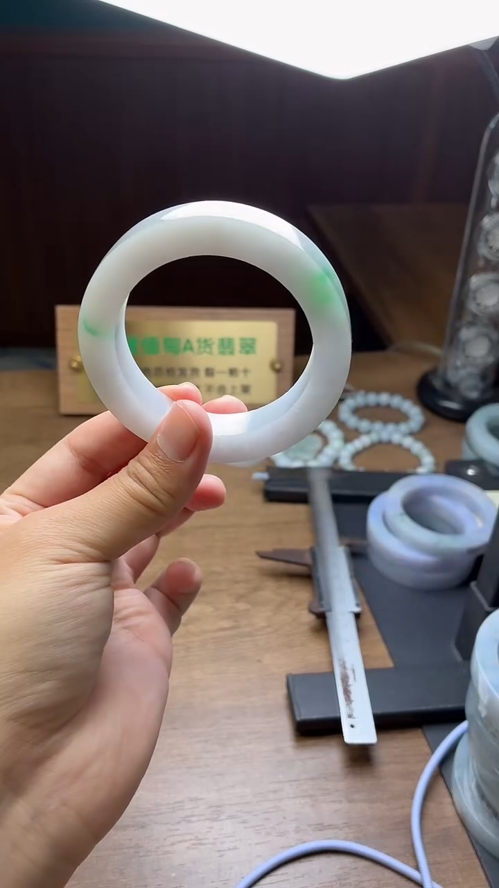 未镶嵌手镯定制翡翠A**a定制