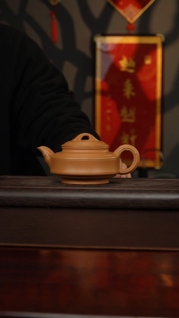 【闪购商品】紫砂茶壶黄金段劲竹