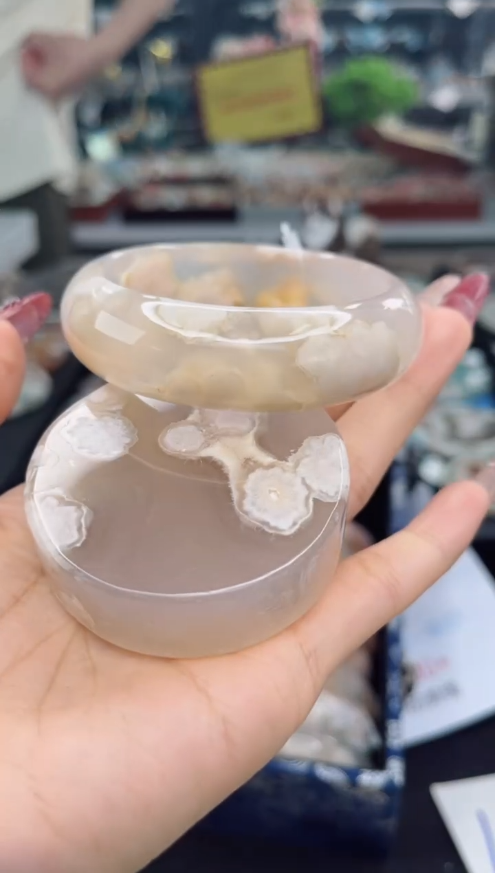 【闪购商品】石英质玉手镯未镶嵌57圈口（赠品镯心）3674534