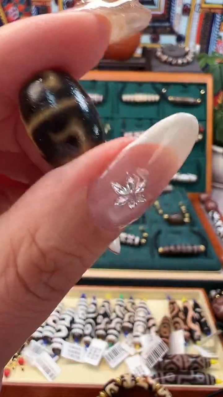 玛瑙/玉髓颈饰未镶嵌36.（微瑕）