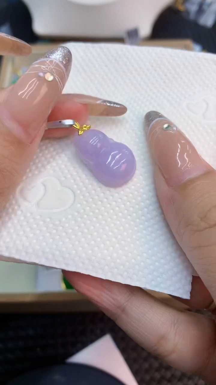 颈饰18K金镶嵌翡翠1