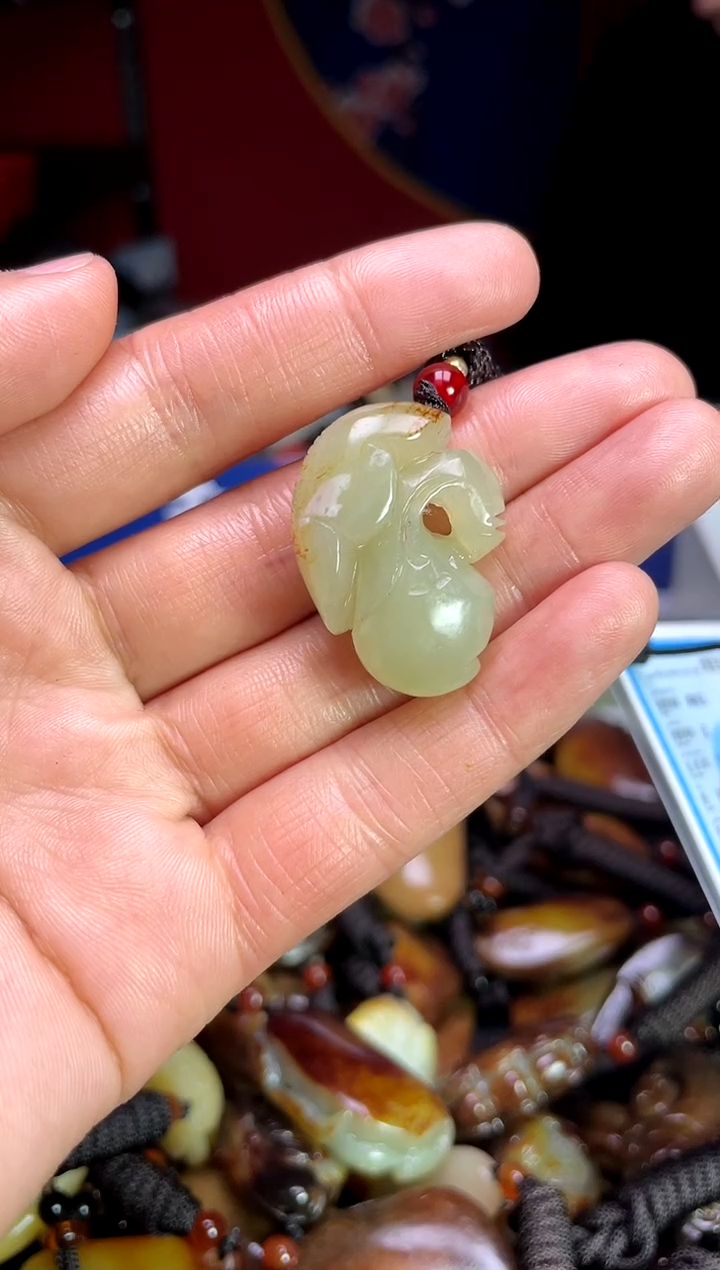 【闪购商品】和田玉颈饰未镶嵌1