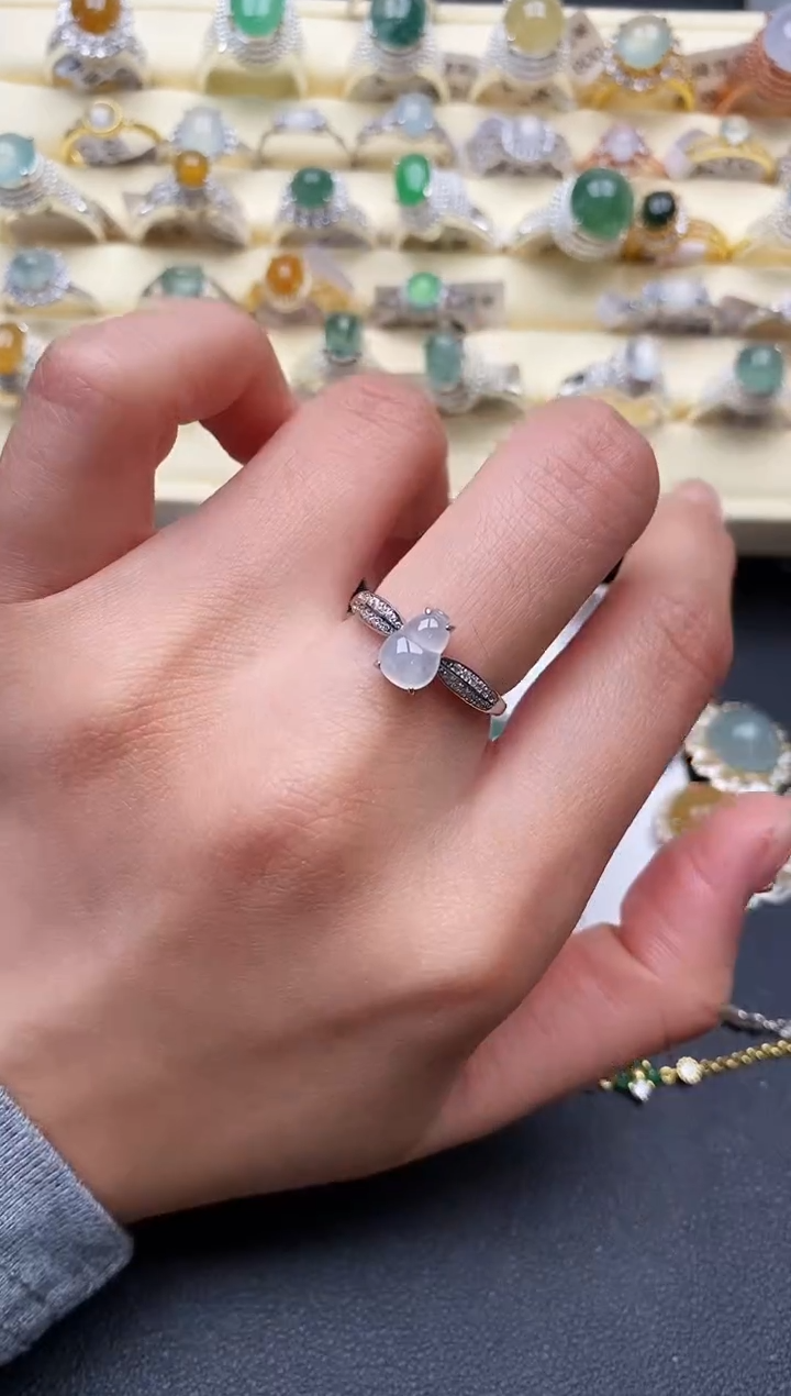 【闪购商品】翡翠戒指银S925镶嵌111111+10