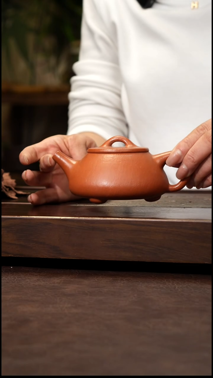 茶壶紫砂黄龙山大红泥平盖石瓢220cc左右
