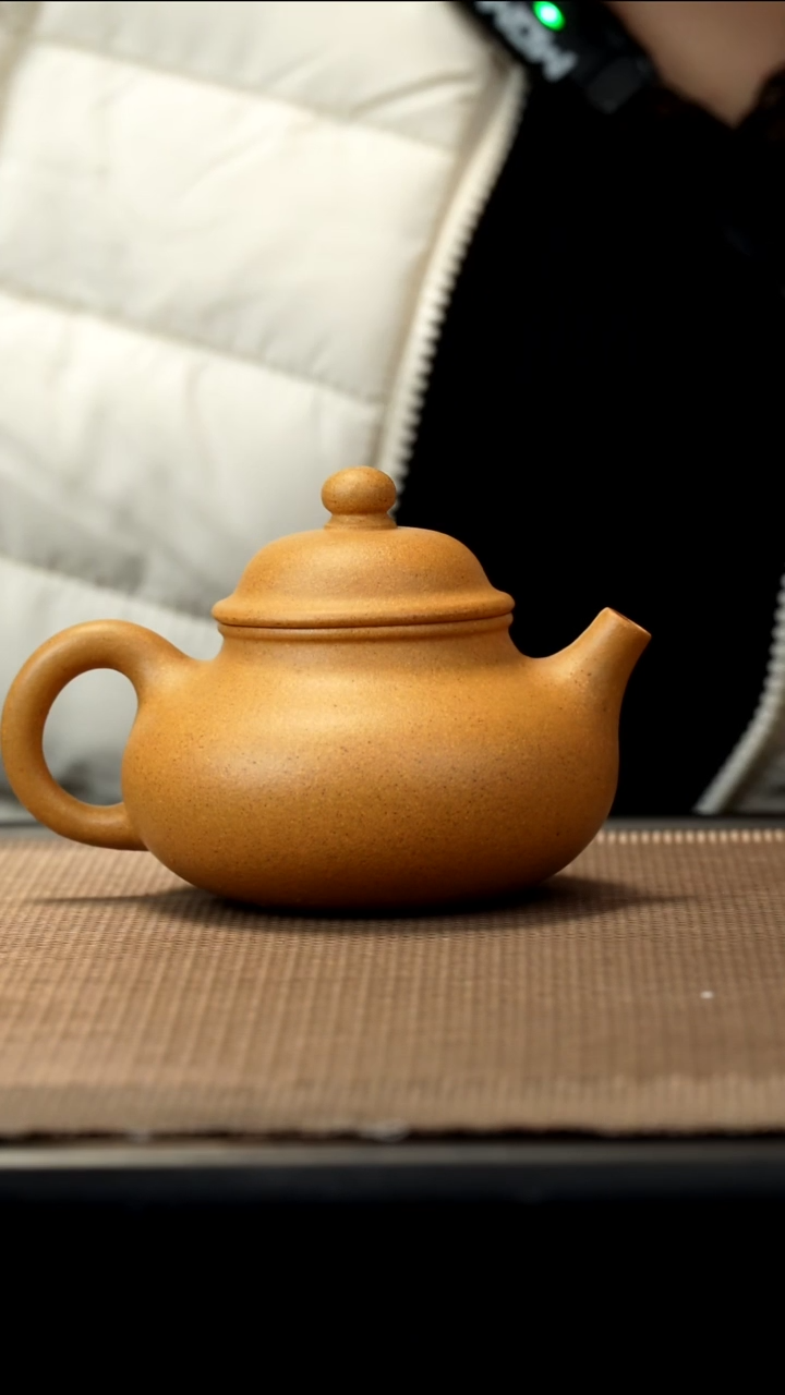 紫砂茶盏黄金段容天150CC