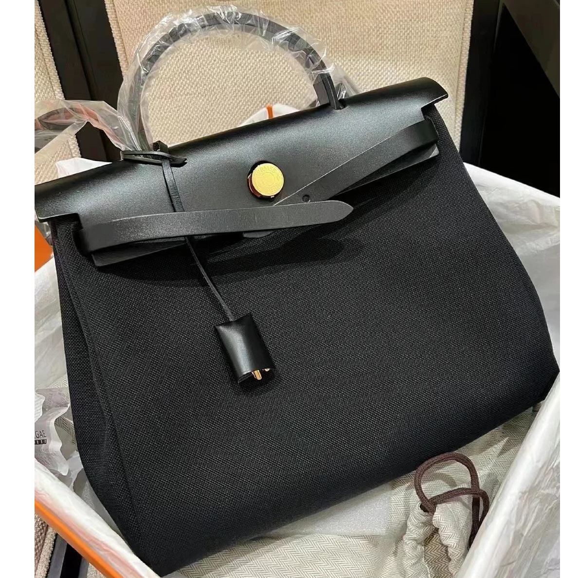 99新 Hermes/爱马仕 小花JerryHerbag 31 89黑色 帆布 D刻 金扣 