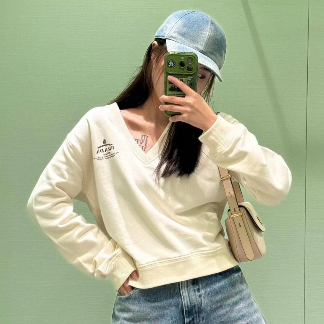 未使用 Prada/普拉达 Prada V领logo长袖卫衣 米色XS