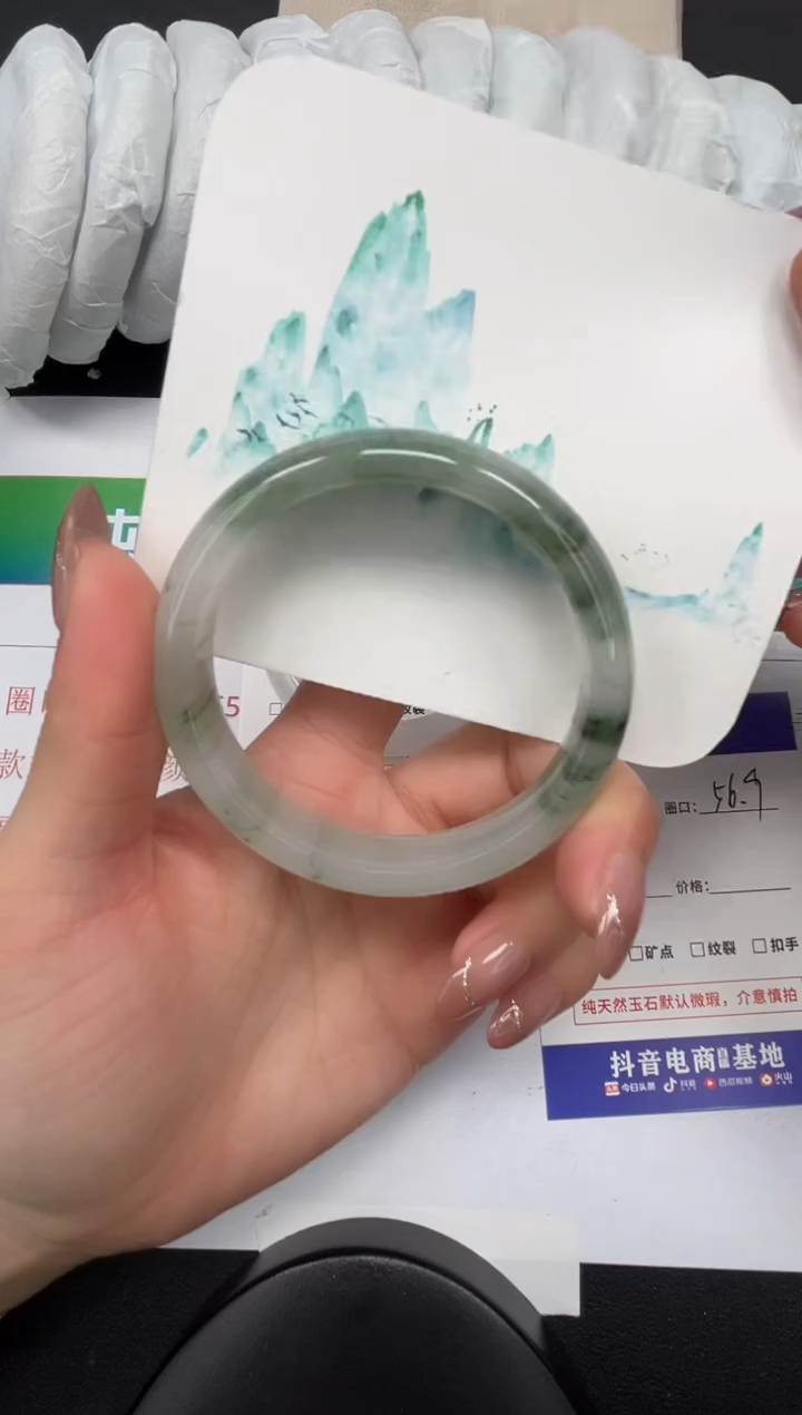 【闪购商品】石英质玉手镯未镶嵌40-56.9