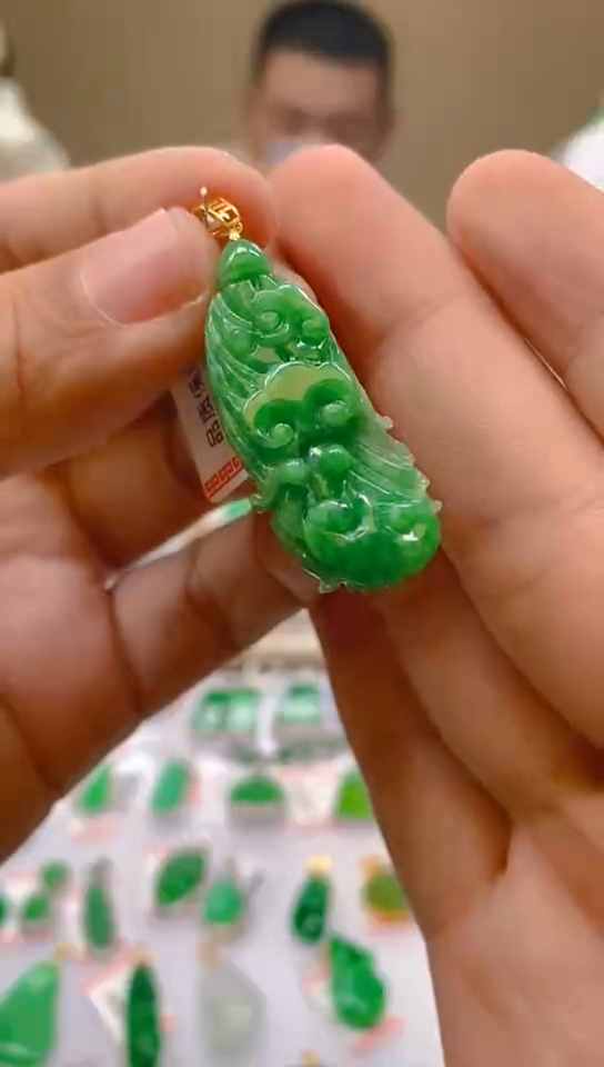【闪购商品】翡翠颈饰18K金镶嵌新号开播，全场乱卖