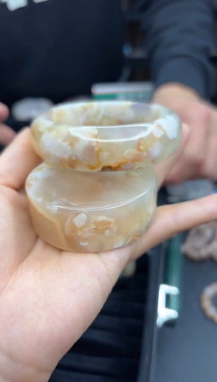 【闪购商品】石英质玉手镯未镶嵌890（60圈赠送镯心）