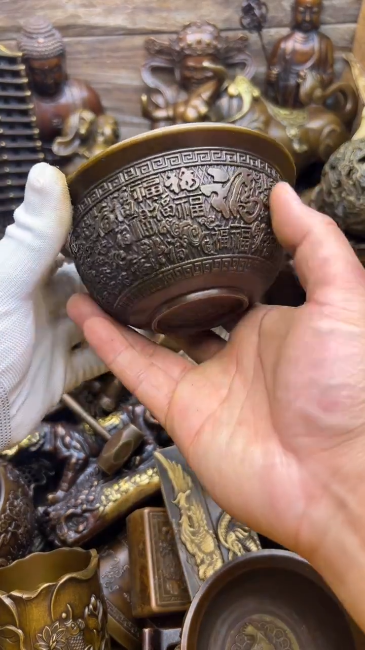 精美铜器，点击下单