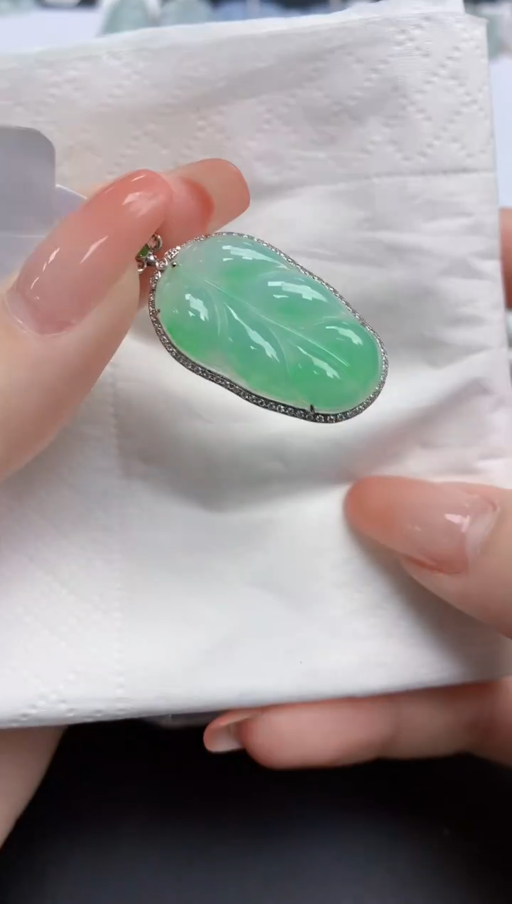 【闪购商品】翡翠颈饰18K金镶嵌天然缅甸翡翠A货