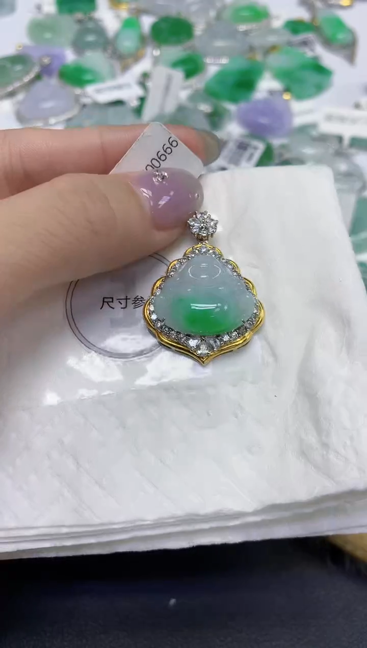 颈饰未镶嵌翡翠天然缅甸翡翠A货百元以上9元证书费自理