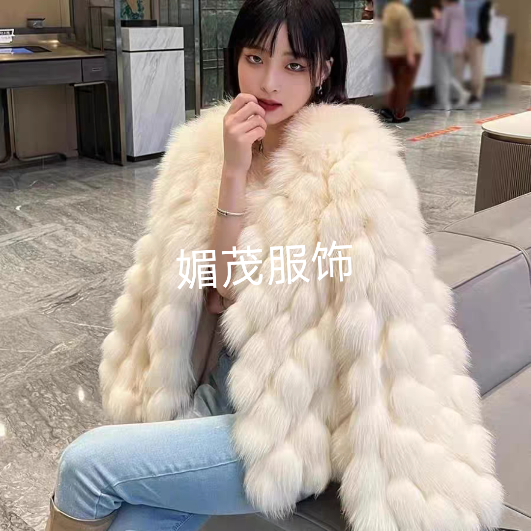 车条款网红年轻时尚狐 狸 皮 云朵款仙女无流苏秋冬保暖女短外套
