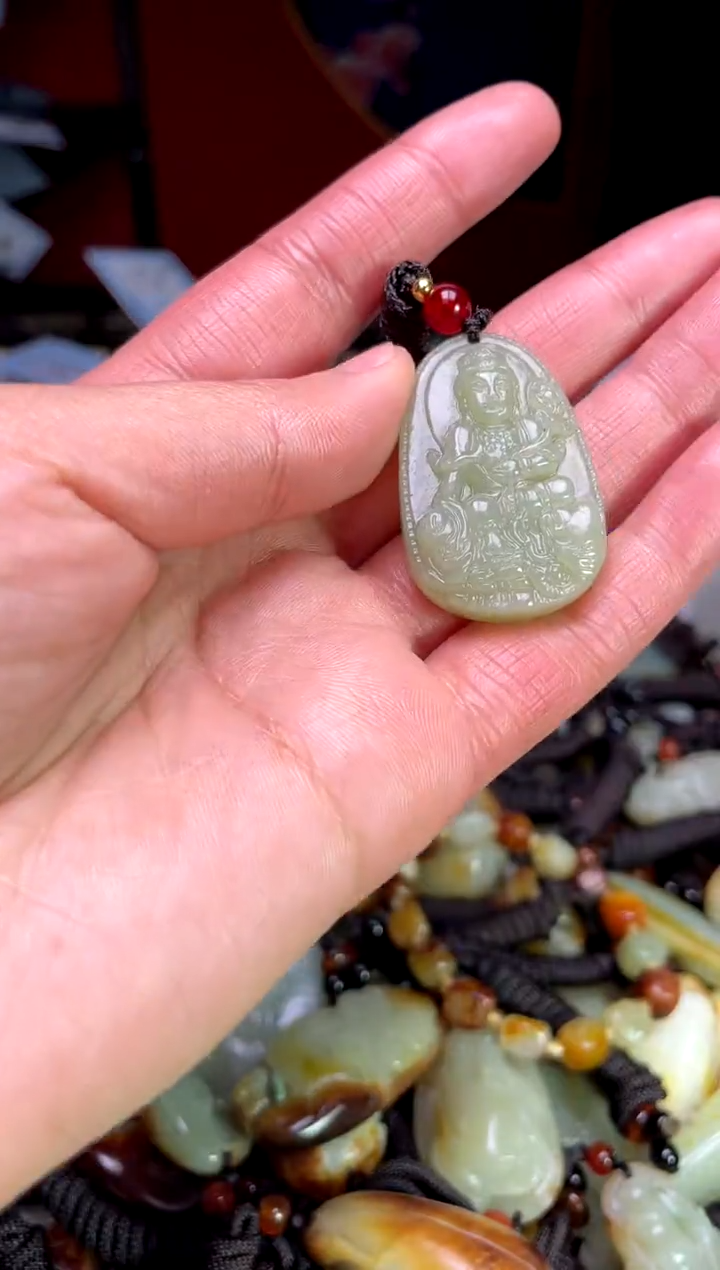【闪购商品】和田玉颈饰未镶嵌1