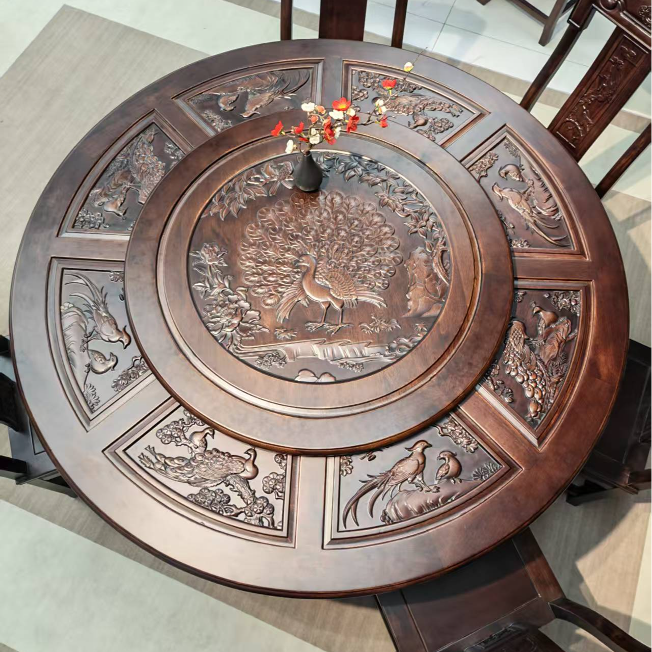 榫卯结构 20斤大款椅子 波罗格实木圆形饭桌 家用全实木餐桌椅