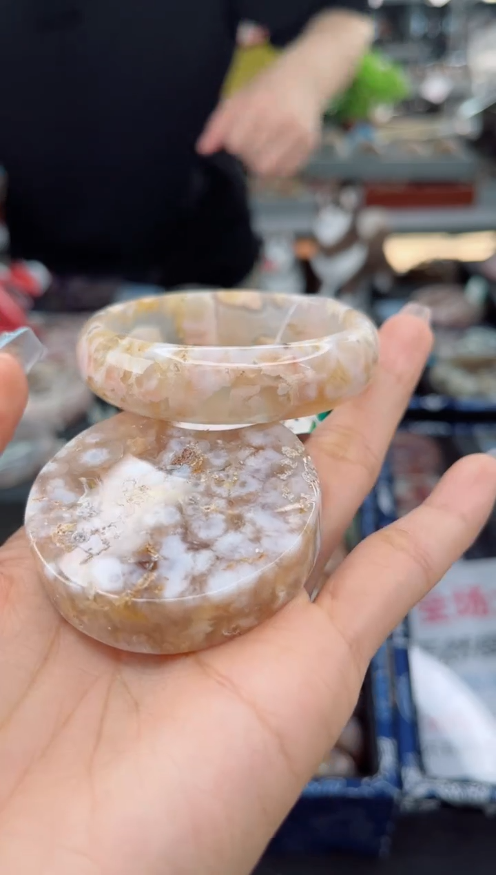 【闪购商品】石英质玉手镯未镶嵌52圈口（赠品镯心）3507297