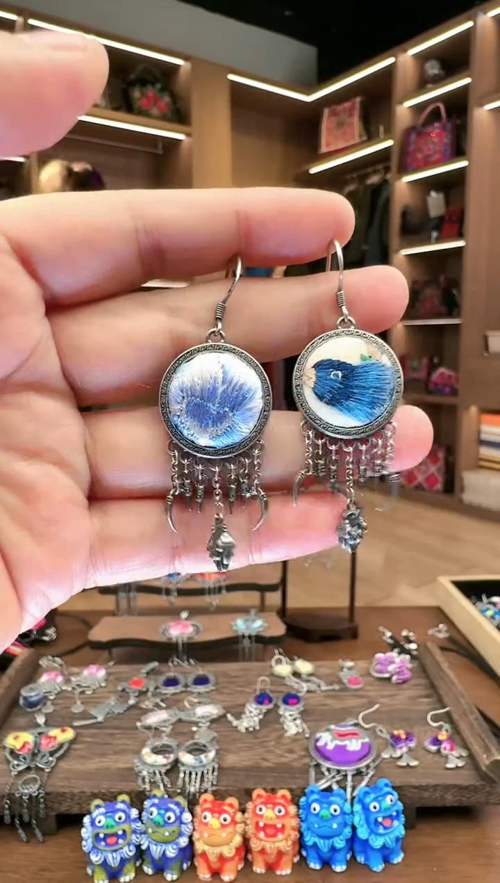 【闪购商品】织绣273黔东南苗族刺绣