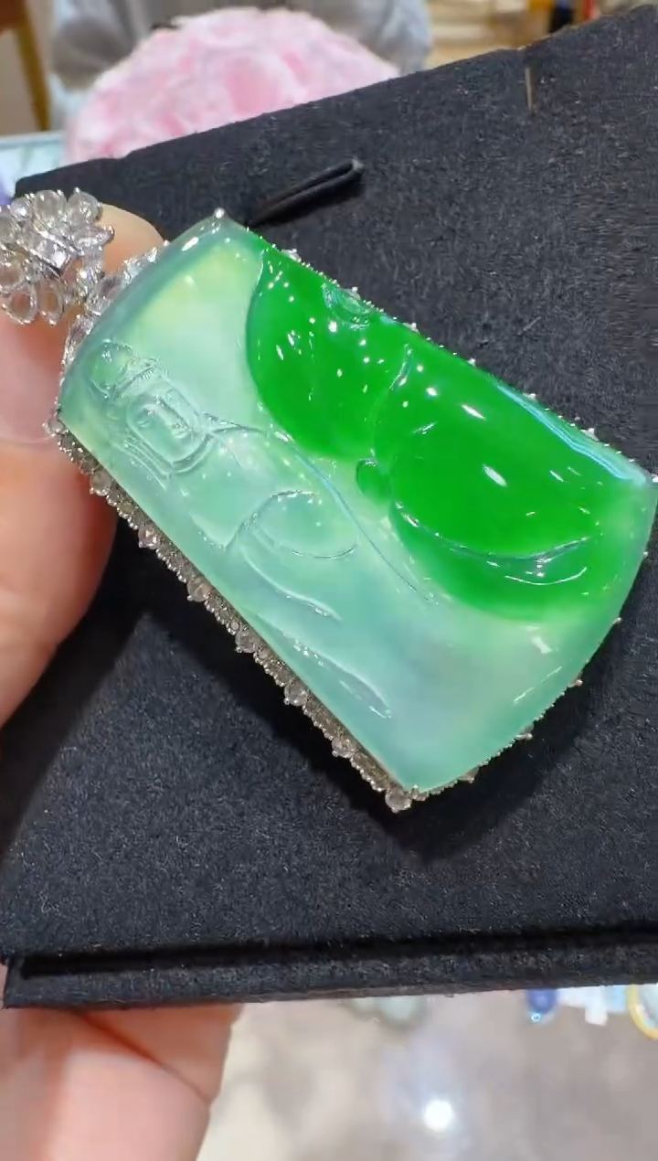 吊坠(不含链)18K金镶嵌翡翠多样性团购发一件