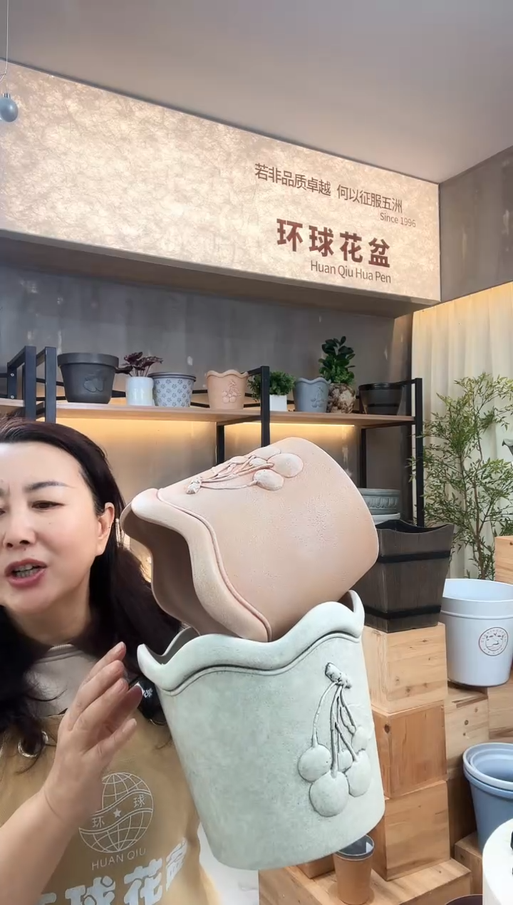 樱桃盆白色3个，红色3个