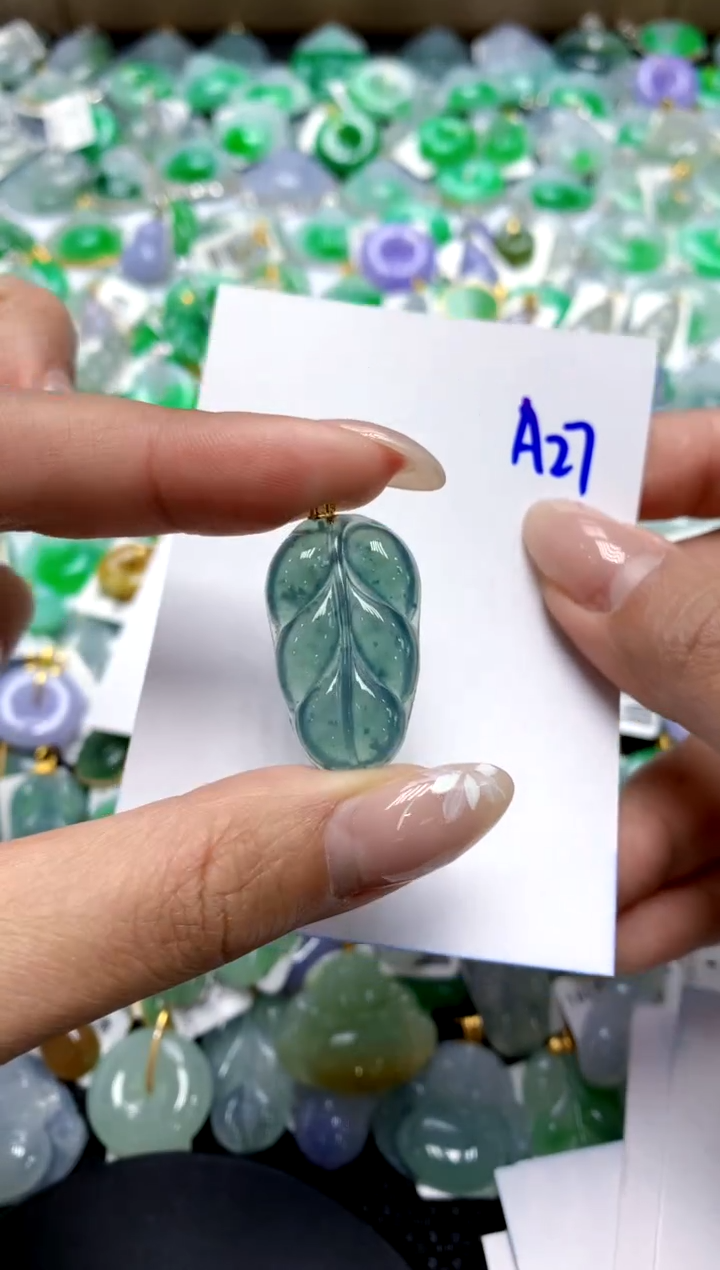 【闪购商品】翡翠颈饰18K金镶嵌111111111111