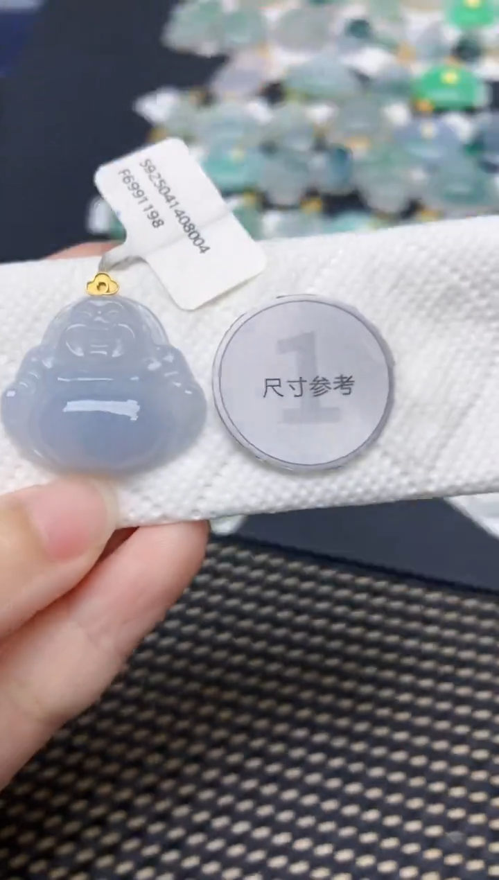 翡翠18K金镶嵌颈饰天然缅甸A货翡翠