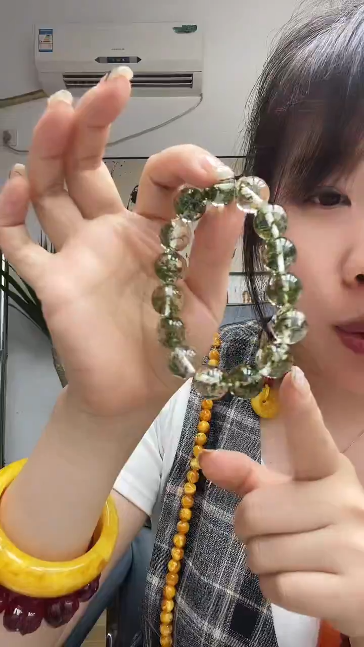 未镶嵌颈饰琥珀00000000083