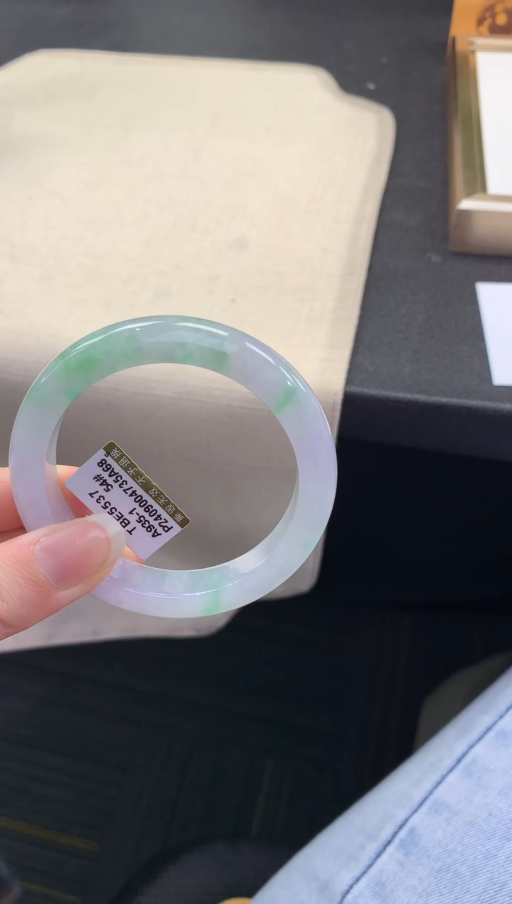 【闪购商品】翡翠未镶嵌手镯..........