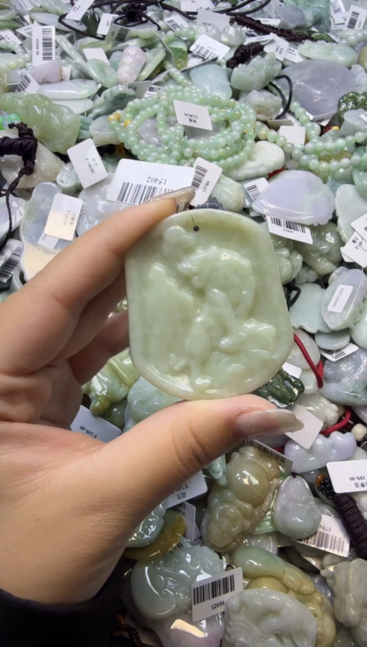 【闪购商品】翡翠颈饰未镶嵌00000133