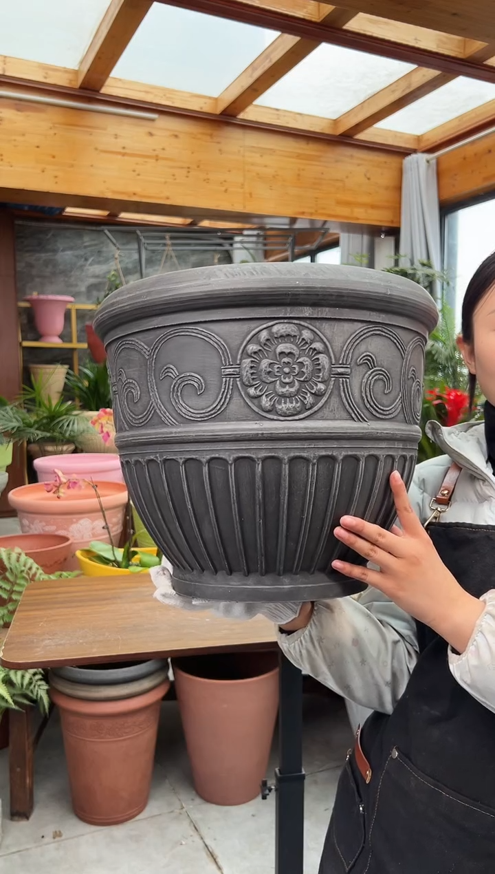 41*33/黑色手工浮雕强体花盆/OB81C