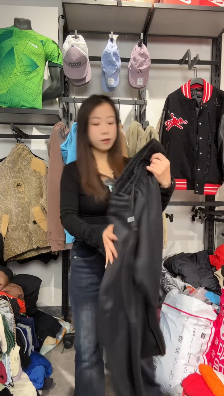 1547闪购编码Nike/Jordan运动卫衣裤以直播间过款为准尺码. 180