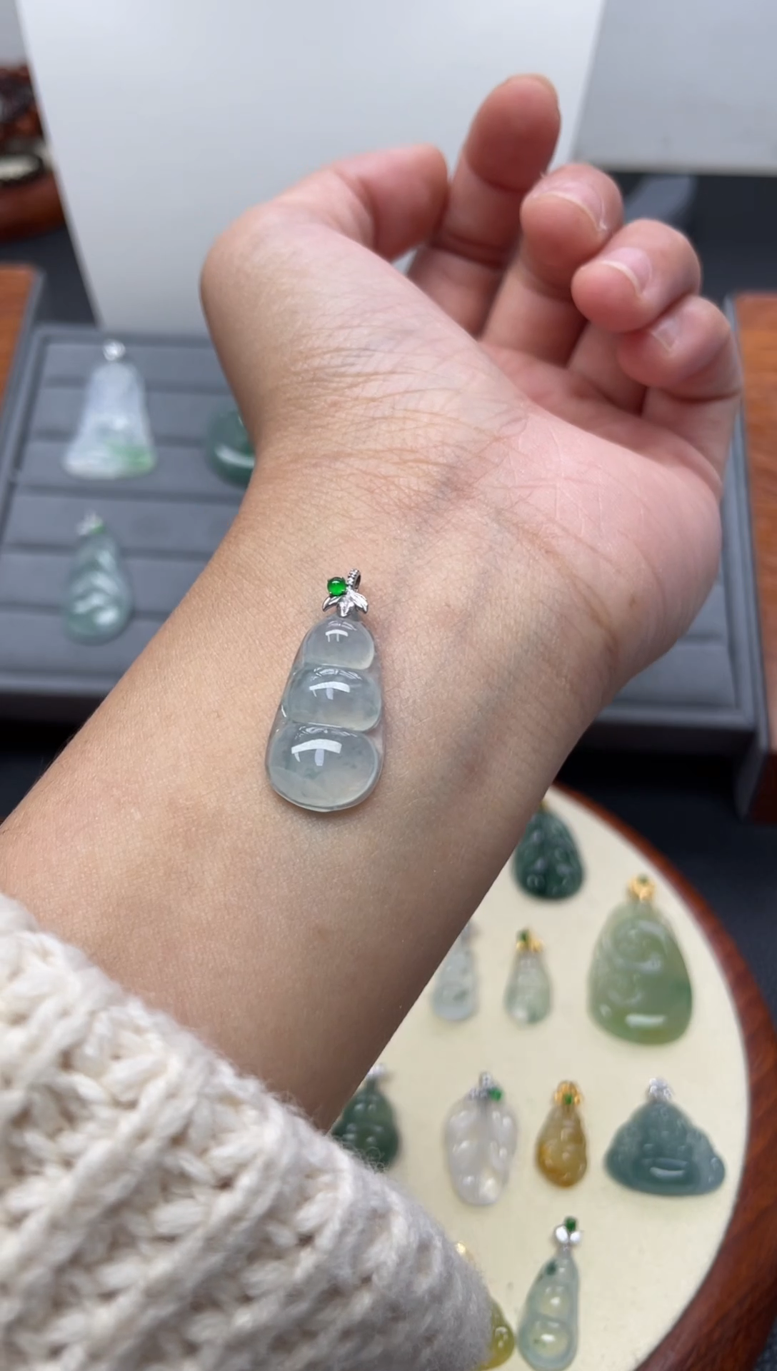 颈饰18K金镶嵌翡翠（16号链接）A货纯天然缅甸翡翠豆子吊坠