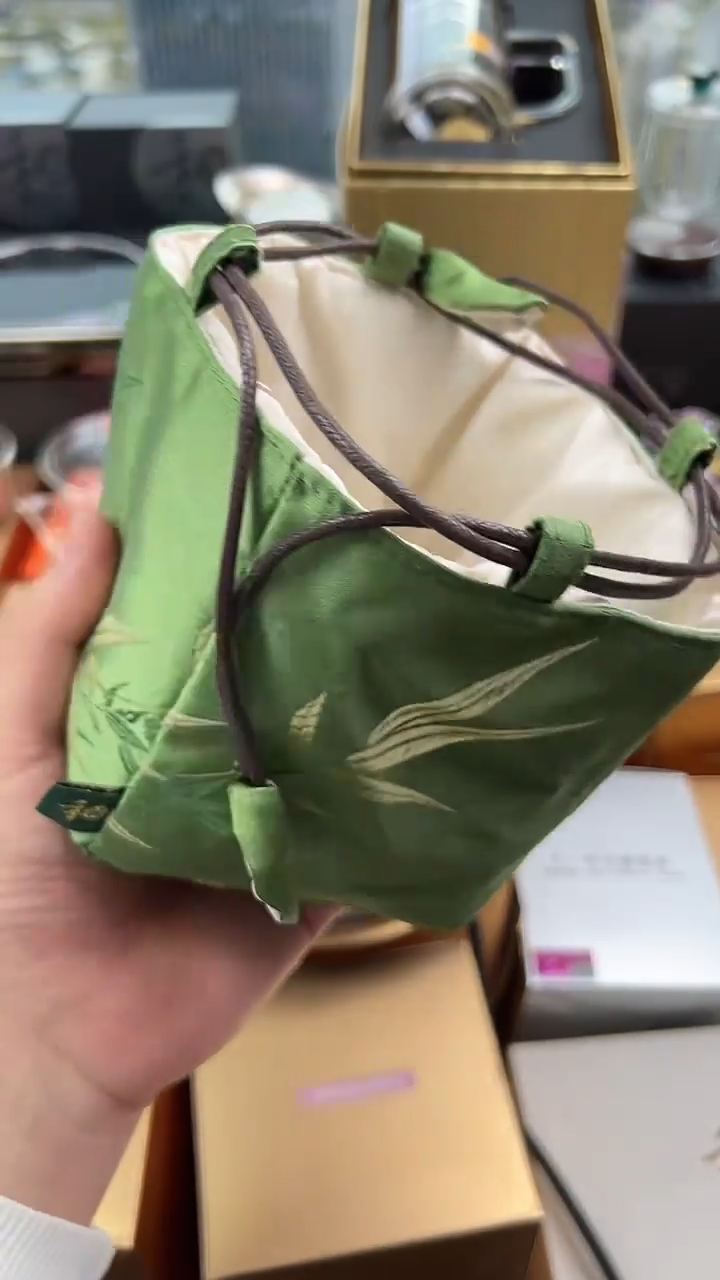 @@禾器晶彩茶室包竹韵