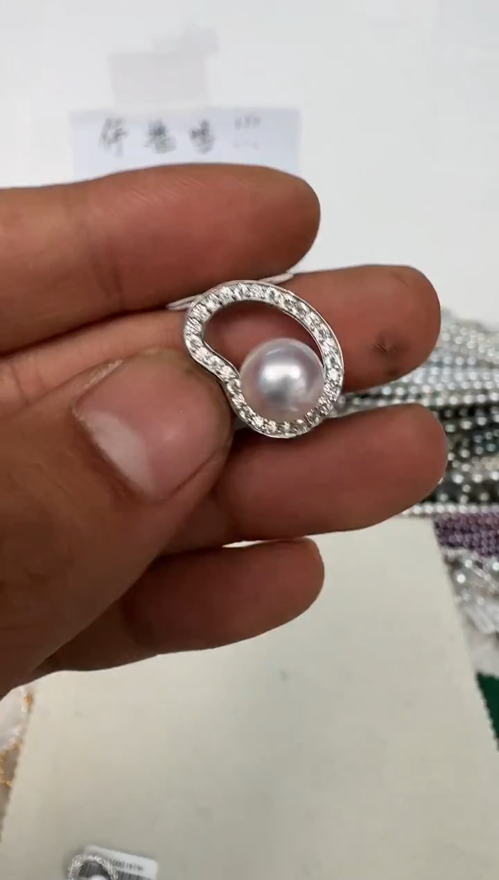 颈饰银S925镶嵌海水珍珠吊坠