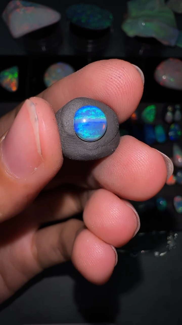 欧泊未镶嵌宝石澳洲天然欧泊特价6*6mm