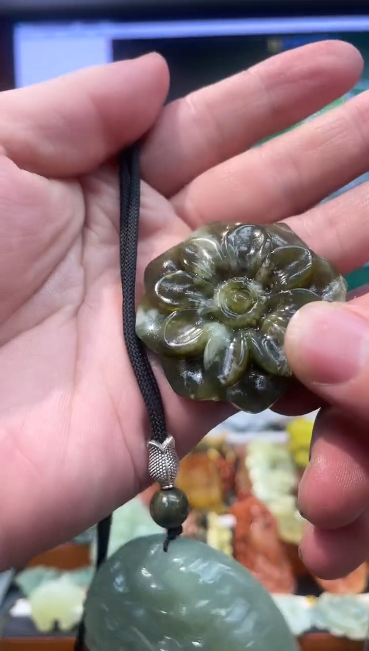 【闪购商品】岫玉吊坠未镶嵌·