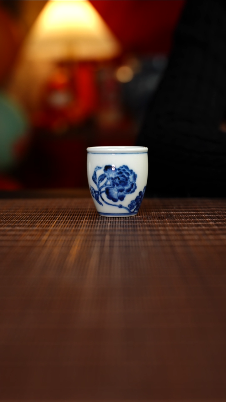【闪购商品】杯待月观山牡丹花卉小岩茶杯