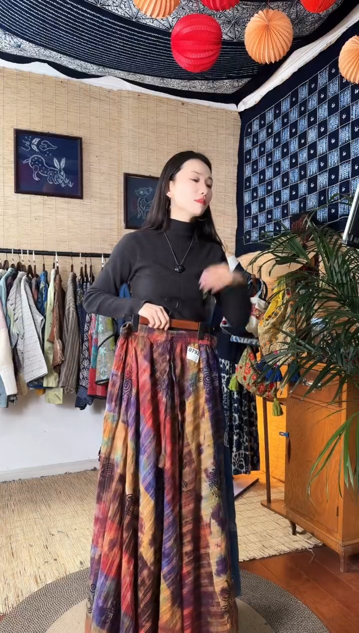 【闪购商品】设计师款七彩拼接裙子