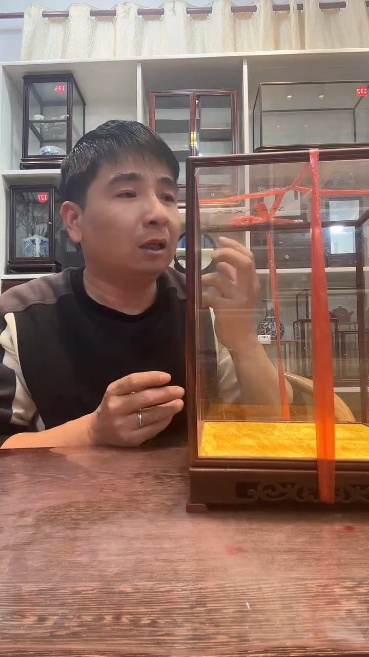 红酸枝木类20*20*25玻璃罩300