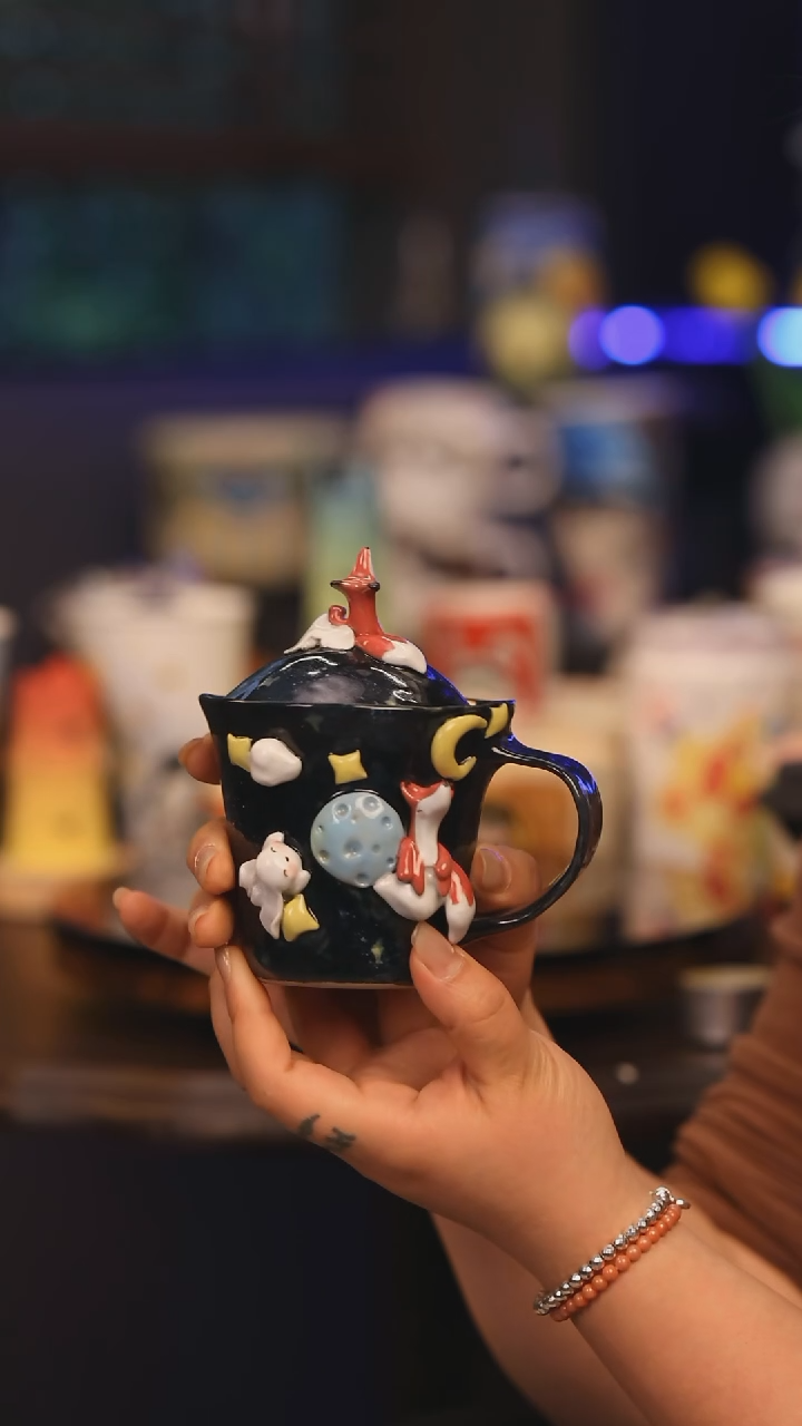 【闪购商品】摆件景德镇釉下彩绘设计师款式陶瓷