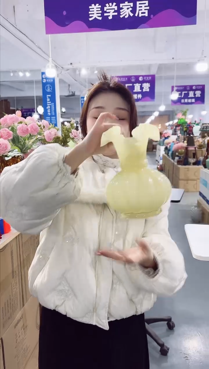 【闪购商品】无铅玻璃私花主义花瓶厂微瑕-DELM